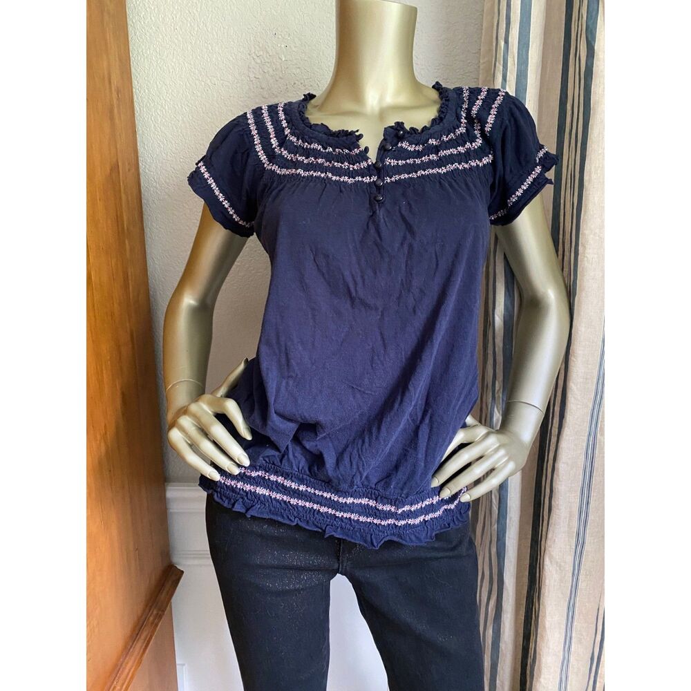 EUC Little Yellow Button Navy Embroidered Henley Smocked Tee S